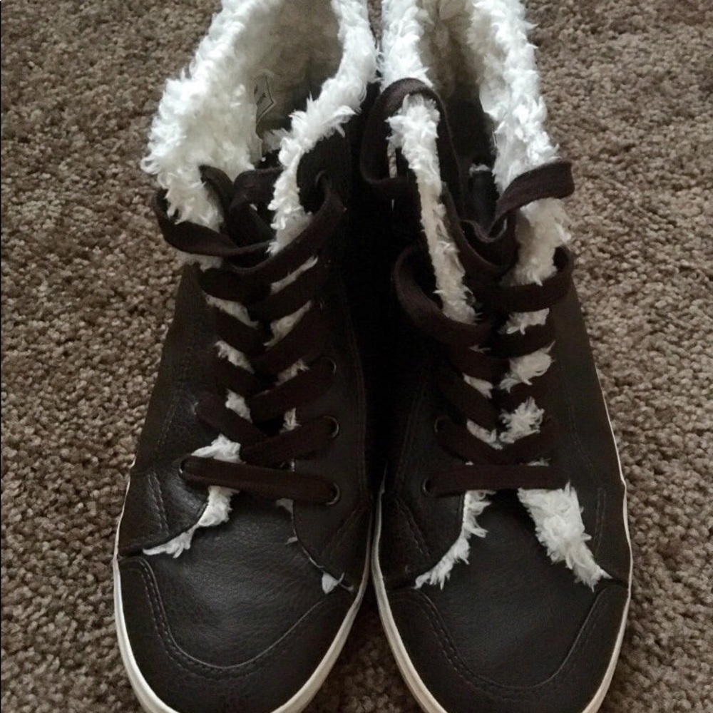 E-You Leather high-top Shoes